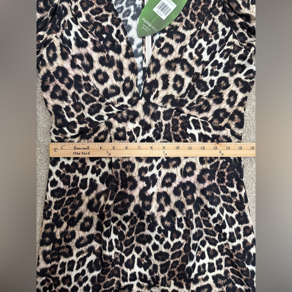 FARM Rio - Animal - Leopard Print MIDI Dress with V-neck - size Medium - NWT - Picture 10 of 16